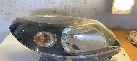 Dacia Sandero Headlight/headlamp 260104793R 07008 00244345