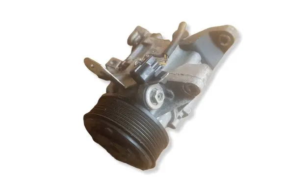 Subaru Forester SH Air conditioning (A/C) compressor (pump) 73111SC001 Z0007811B 0080008140