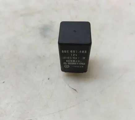 Mercedes-Benz W123 Other relay 0008211063 BGE601483 719048