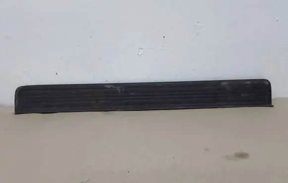 Honda CR-V Front sill trim cover 84202SWAA