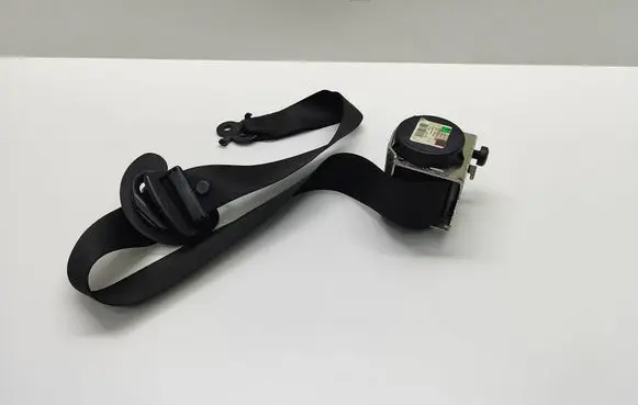 BMW 5 F10 F11 Front seatbelt 610126200 610126200B 110308