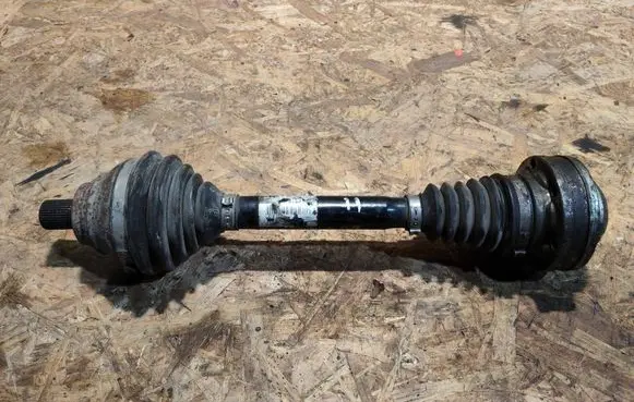 Volkswagen PASSAT B6 Front driveshaft 8J0407271N