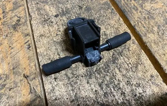 Windshield washer spray nozzle