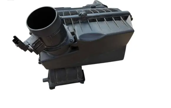 Peugeot 5008 II Air filter box 9676423480