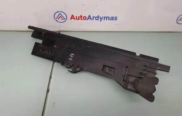 BMW X5 E70 Radiator trim 7799762 17117799762 8572189