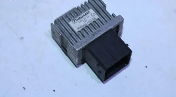 Ford Focus Glow plug pre-heat relay 9M5Q12A343AA 2520 PBCV812