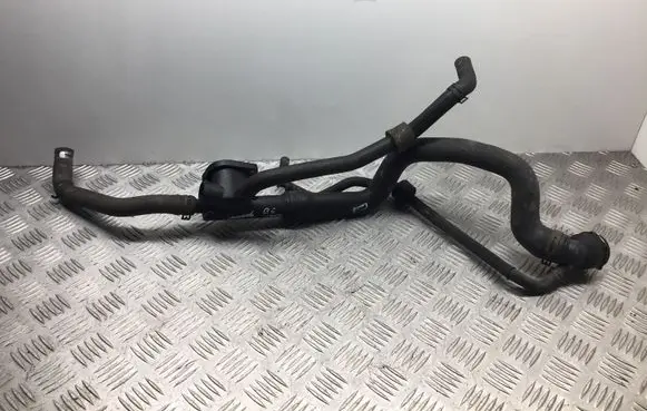Volkswagen PASSAT B6 Engine coolant pipe/hose 038121132D PA66GF30