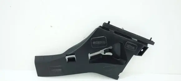 Mercedes-Benz A W176 Front bumper mounting bracket A1768850163