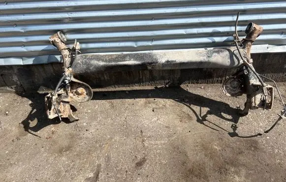 Nissan Qashqai Rear axle beam 