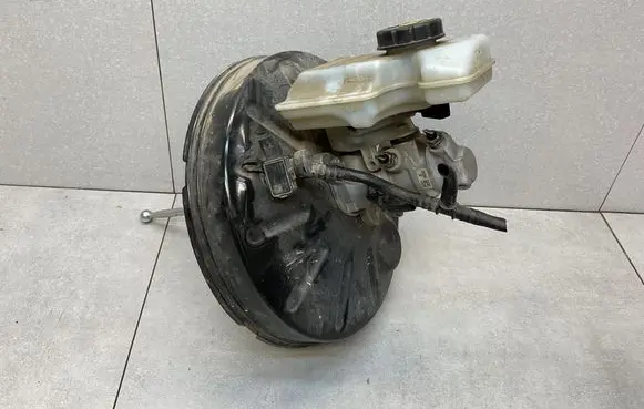 Skoda Octavia Mk3 (5E) Brake booster 5Q1614105DF