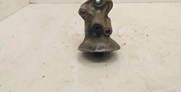 BMW 3 E30 Oil filter mounting bracket 