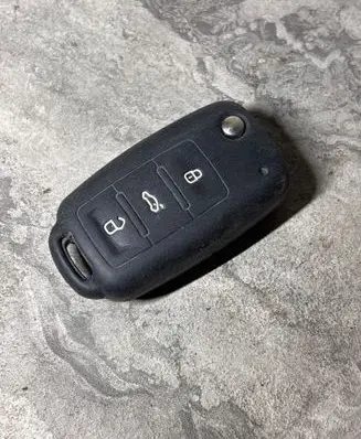 Skoda Octavia Mk2 (1Z) Ignition key/card 