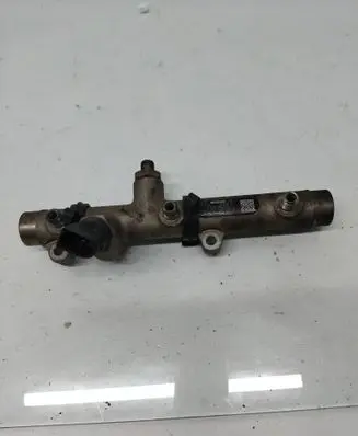 Volkswagen Touareg I Fuel main line pipe 059130089D F00R001650