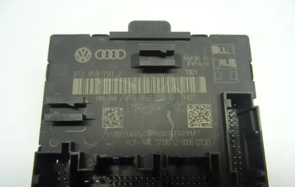 Audi A5 8T 8F Door control unit/module 8T0959793J