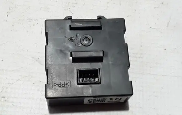 Renault Alaskan Other control units/modules CWTWC1G135