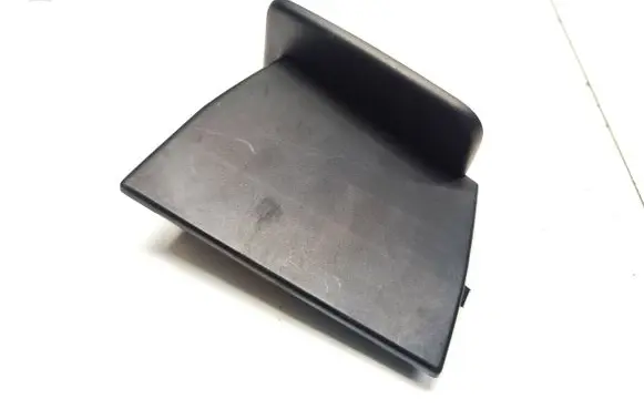 Audi Q7 4M Rear seat rail trim cover 4M0883686E