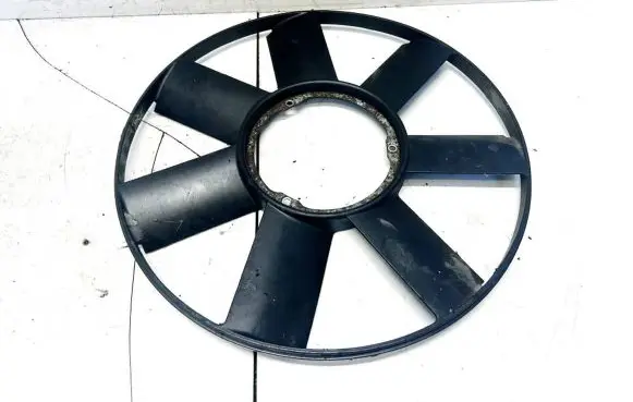 BMW 5 E39 Fan impeller 6600100000
