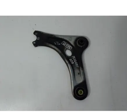 Peugeot 208 Front control arm C13