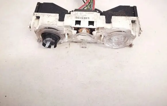 Skoda Fabia Mk2 (5J) Climate control unit 5j0819045