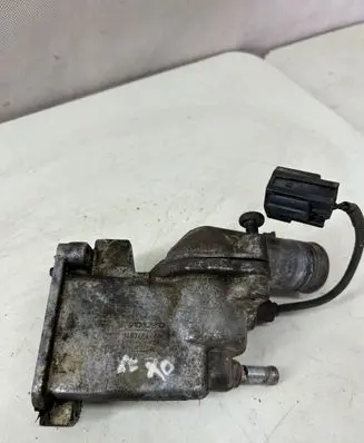 Volvo XC70 Thermostat/thermostat housing 9497484