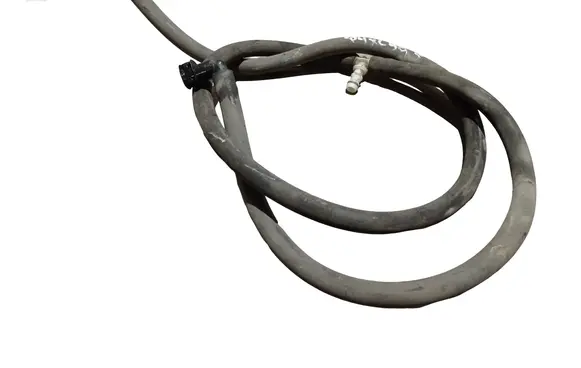 Volvo XC90 Headlight washer hose/pipe 