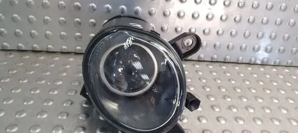 Volkswagen PASSAT B5 Front fog light 3B7941699A