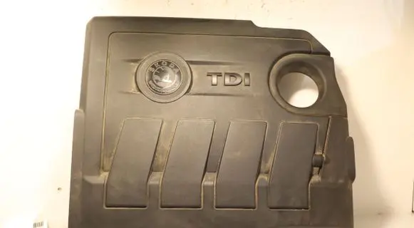 Engine cover (trim)