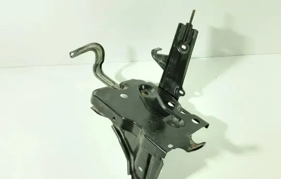 Toyota Yaris Battery tray 
