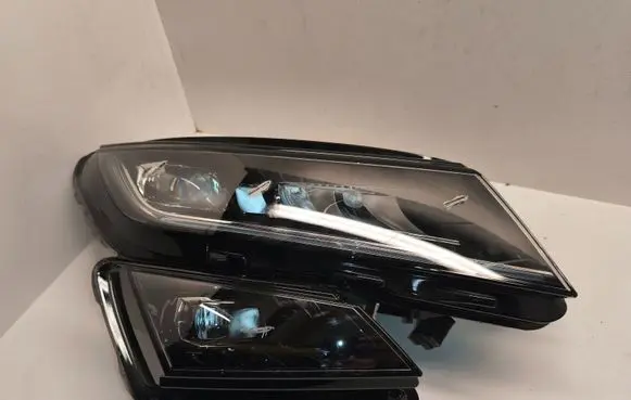 Headlight/headlamp