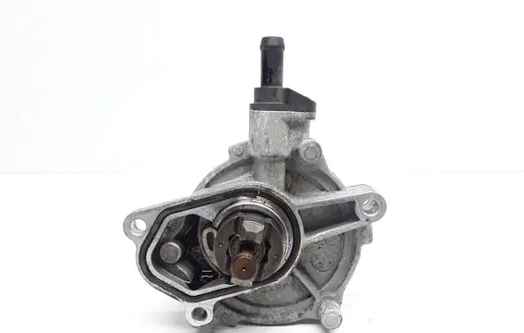 KIA Ceed Vacuum pump 288102A101