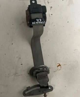 KIA Sorento Rear seatbelt