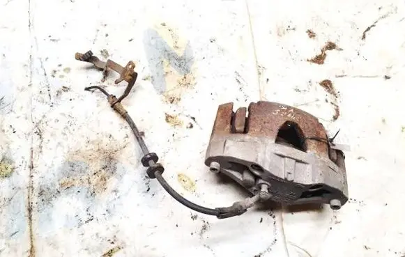 Volvo XC90 Front brake caliper 30657303