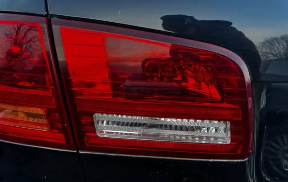 KIA Magentis Rear/tail lights