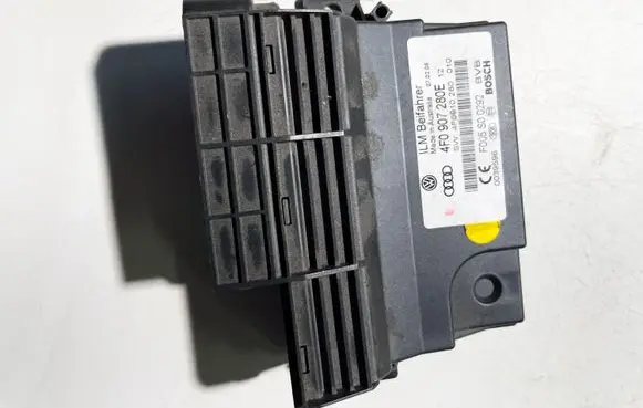 Audi Q7 4L Power management control unit 4F0907280E