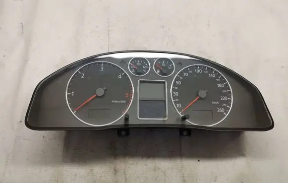 Audi A4 S4 B5 8D Speedometer (instrument cluster) 8D0920900 110008938001