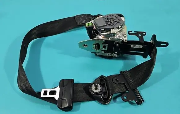 Volvo S60 Front seatbelt 39818843 IMPRK1527524