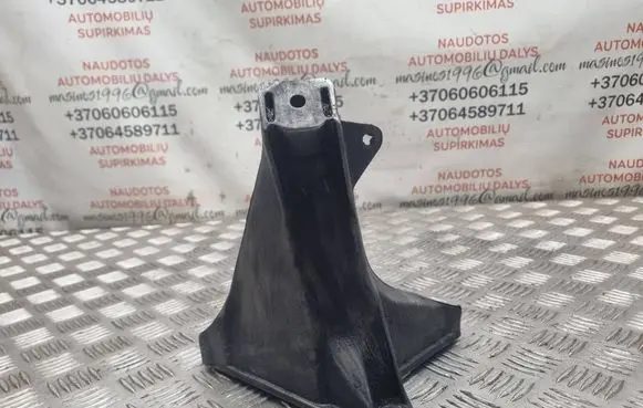 Volkswagen PASSAT B5 Engine mounting bracket 8D0199308L