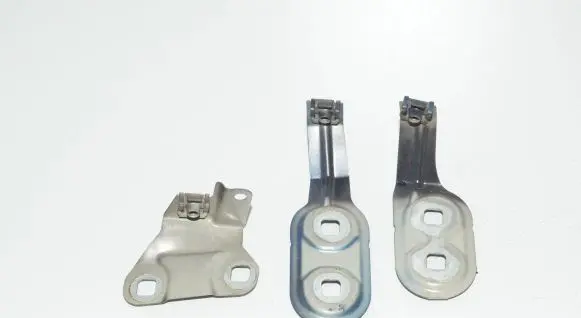 BMW M5 Fender mounting bracket 7207203 41357207203