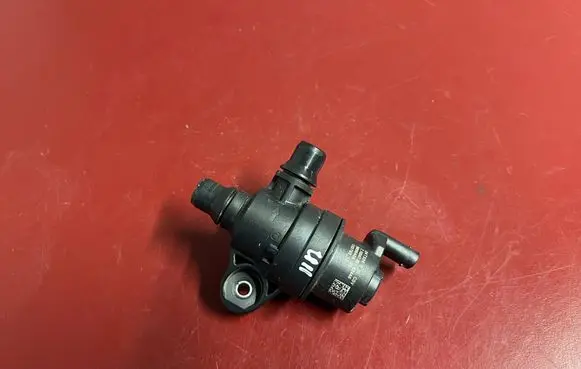 BMW X1 U11 Electric auxiliary coolant/water pump 9896406