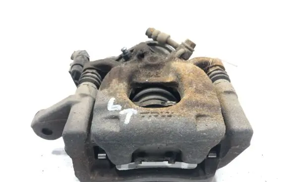 Nissan Qashqai Rear brake caliper