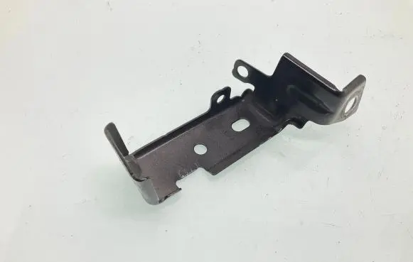 Volvo XC40 Radiator support slam panel bracket 31469375