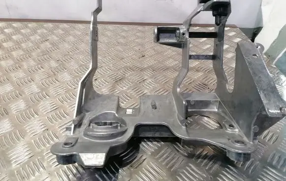 Audi Q5 SQ5 Brake pedal bracket assembly 8K1721117