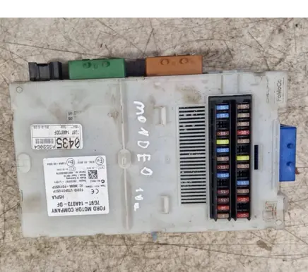 Ford Mondeo MK IV Fuse module 7G9T14A073DF