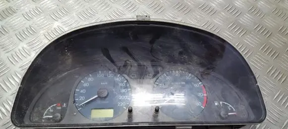 Citroen Xsara Speedometer (instrument cluster) 9645744780