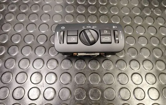 Volvo S60 Light switch 30739433