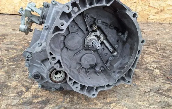 Mini One - Cooper R50 - 53 Manual 6 speed gearbox 7531770-01