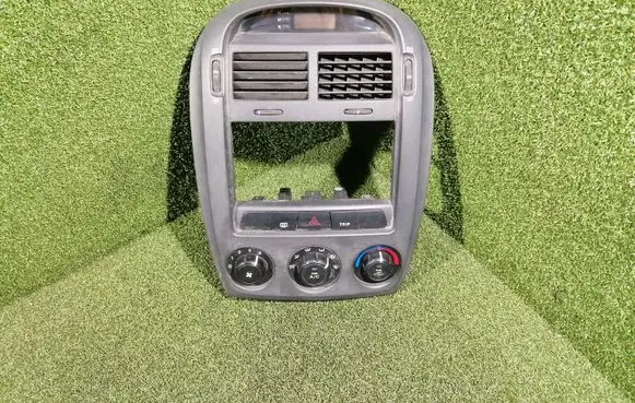 KIA Cerato Interior fan control switch 972502F000