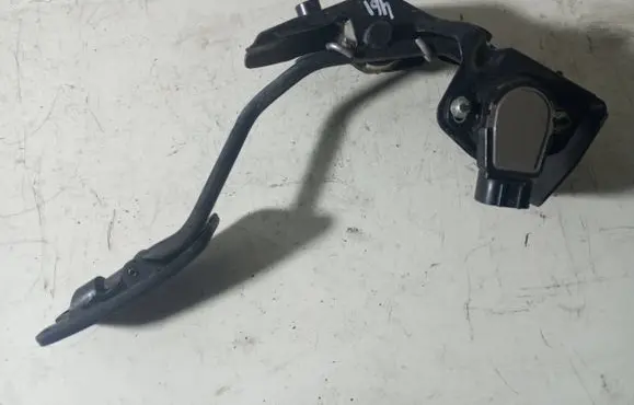 Toyota Corolla Verso AR10 Accelerator throttle pedal 8928152021