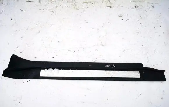 Audi TT Mk1 Front sill trim cover 8n0853492c