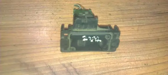 Renault Megane I Air pressure sensor 8766150